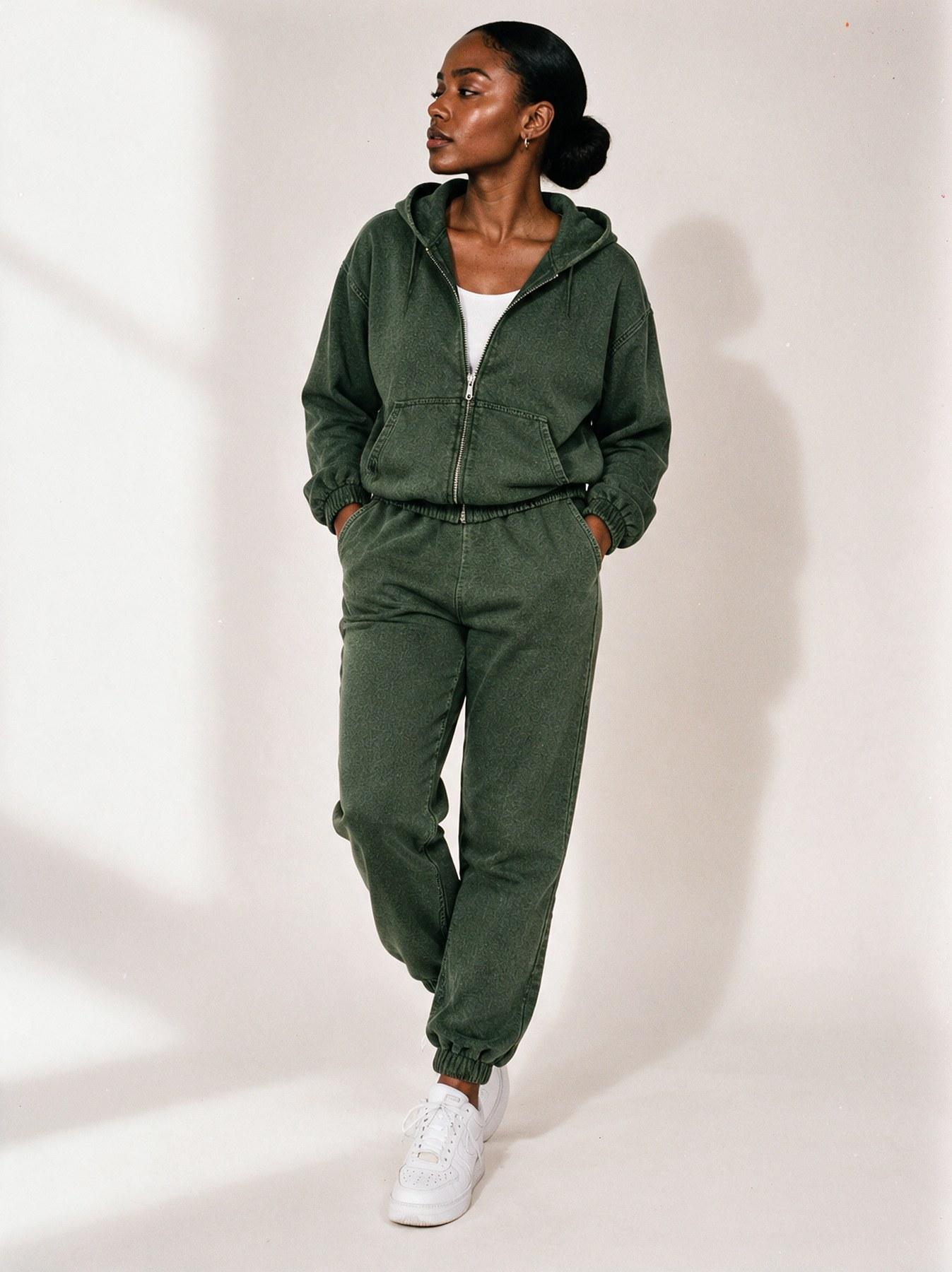 The Lounge Set in Khaki